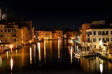 Venedig bei Nacht von Daphne Elderenbos