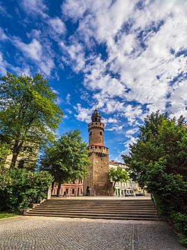 Gezicht op de Reichenbach toren in de stad Görlitz van Rico Ködder