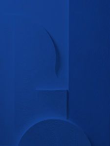 Abstrakter Minimalismus - Organische Formen in Azurblau