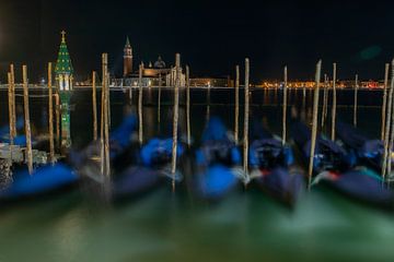 Venetië - Uitzicht vanaf Piazzetta San Marco naar San Giorgio Maggiore van t.ART