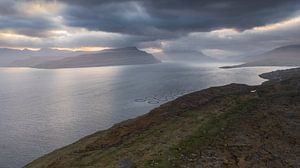 Nuages noirs sur les îles Féroé