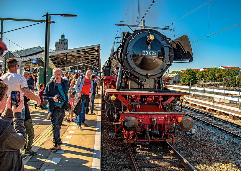 Steam train Station Tilburg by Freddie de Roeck