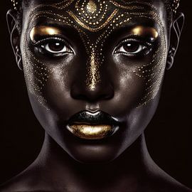 Golden woman by Bert Nijholt