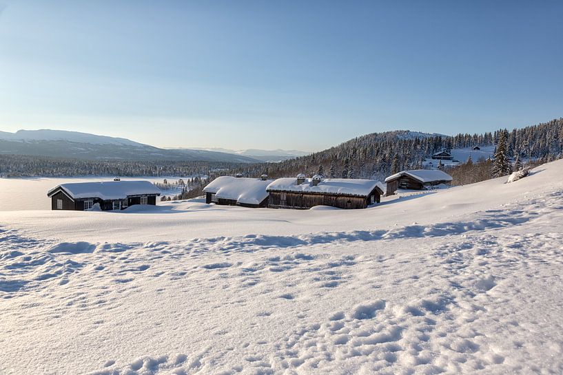 Hutten in de sneeuw van Angelika Stern