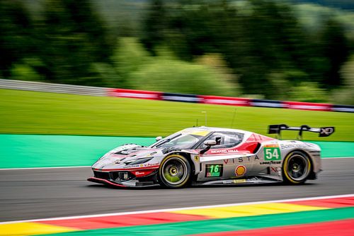 Ferrari 296 GT3-racewagen op Spa-Francorchamps