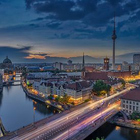 Berlijn uitzicht richting Alexanderplatz van Dennis Donders