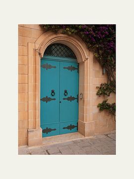 Unieke blauwe voordeur, gefotografeerd op het prachtige eiland Malta. van @Unique