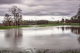 Hautes eaux dans la vallée de la Geul sur Rob Boon