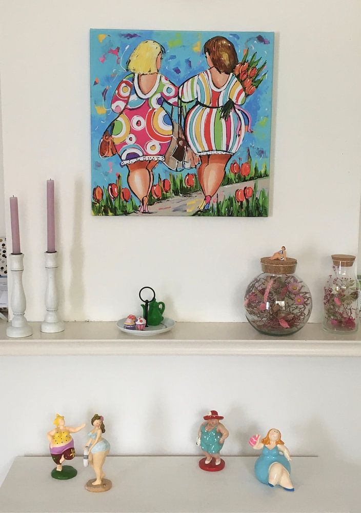 Ladies hand by hand  by Vrolijk Schilderij 