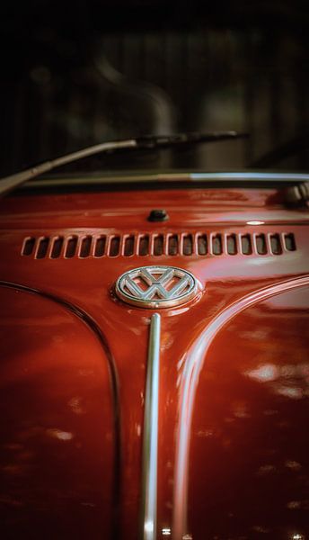 VW VOLKSWAGEN BEETLE CLASSIC CAR STREET PHOTOGRAPHY BERLIN by Bastian Otto