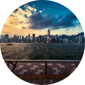 Wat een uitzicht, in Hong Kong van Roy Poots
