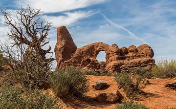 Turret Arch in Arches National Park van Peter Leenen