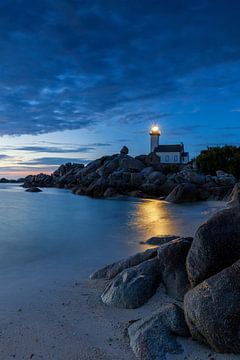Pontusval lighthouse by night by Tilo Grellmann