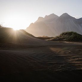Sunset at the Vestahorn by Inge de Lange