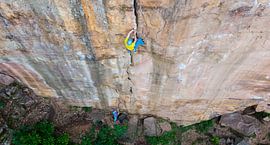 Centerfold Crack Climbing by menno visser