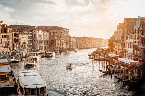 Coucher de soleil sur le Grand Canal