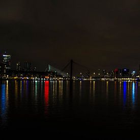 Rotterdam at night van olaf groeneweg