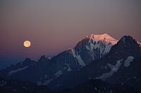 Alpengloed op Mont Blanc