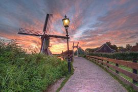Zaanse Schans bei Sonnenaufgang von John Leeninga
