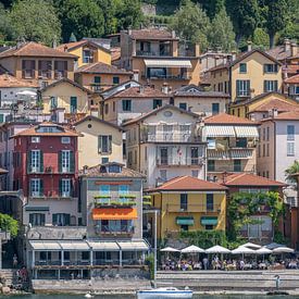 Blick auf Varenna | Italien (nah) von Rob van der Pijll