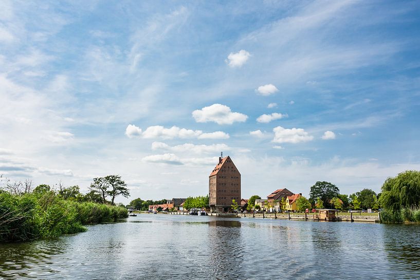 Blick über die Peene auf die Stadt Loitz von Rico Ködder