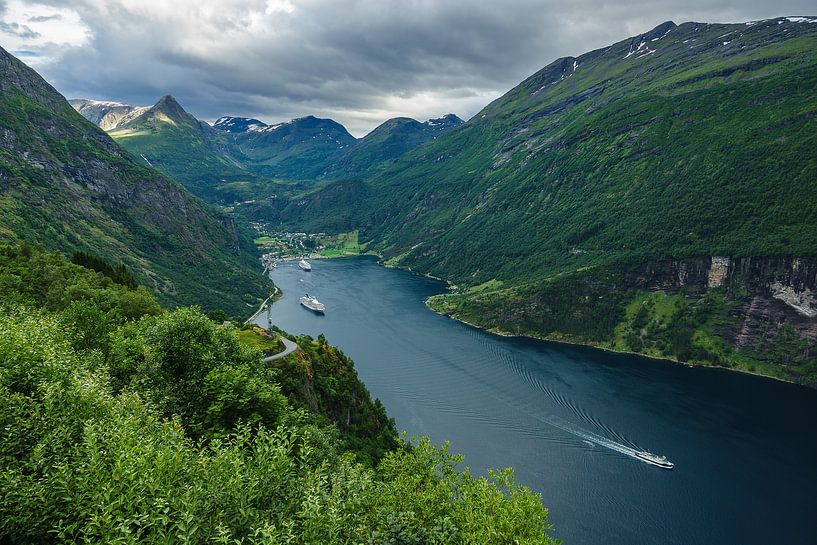 Blick auf den Geirangerfjord in Norwegen. par Rico Ködder