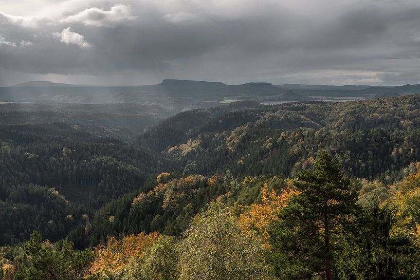 Bij de Prebisch Poort, Boheems Zwitserland - Hoher Schneeberg en Zschirnsteine van Pixelwerk