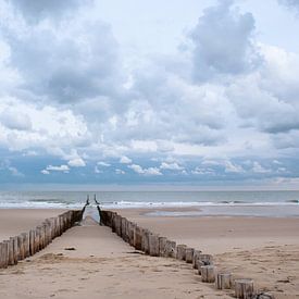 Poteaux de plage à Domburg sur Jacqueline Lodder