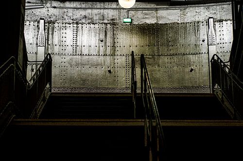Paris Metro: La Cite