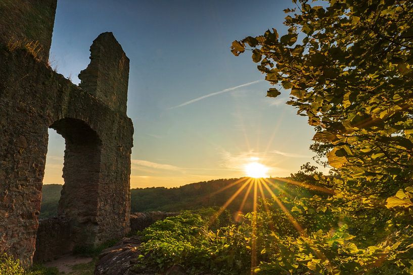 Kasteel Falkenstein bij zonsondergang | Donnersberg van Flatfield