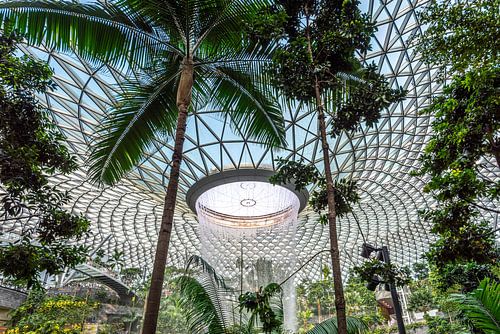 Dach des HSBC-Regenwirbels im Juwel Changi Airport Singapur von Jacob Kooistra