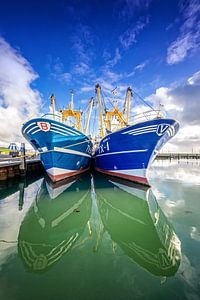 Kutter im Hafen von Oudeschild von Justin Sinner Pictures ( Fotograaf op Texel)