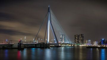 Erasmusbrug (de Zwaan) - Rotterdam van Mart Houtman