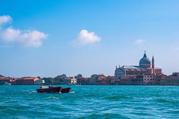 Mening van historische gebouwen in Venetië, Italië van Rico Ködder
