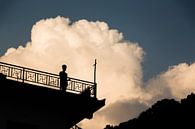 Silhouette für große Wolke bei tief stehender Sonne von Joep van de Zandt Miniaturansicht