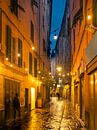Verregnete Gasse in Genua, Italien bei Nacht von Robert Ruidl Miniaturansicht