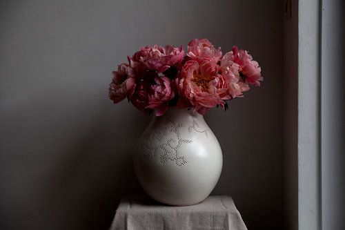 Nature morte de pivoines en fleurs