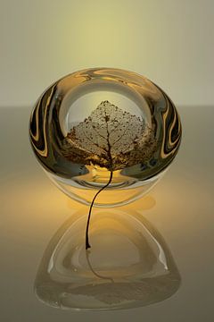 Modern Stilleven  Glas 1 Basic Design. Impressionisme. van Alie Ekkelenkamp