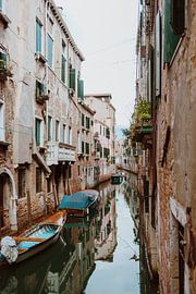 Canal de Venise | Photographie de voyage en Italie sur Anne Verhees