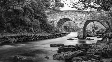 The Old Weir Bridge in black and white