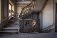 Trap in Vervallen Kasteel