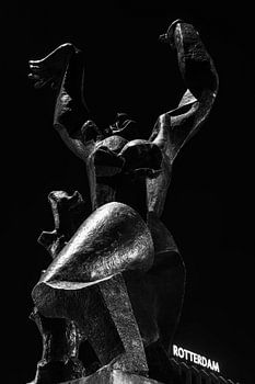 Monument De Verwoeste Stad in Rotterdam