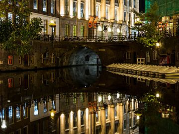 Utrecht stadhuisbrug bij nacht von Marjan Versluijs