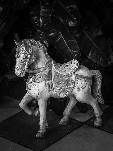 Brocante houten paard by Renee Alexandra Serlier