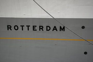 Detail SS Rotterdam afgemeerd aan Katendrecht van scheepskijkerhavenfotografie