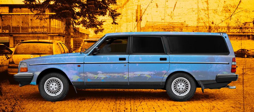 Volvo 245 in art blue by aRi F. Huber