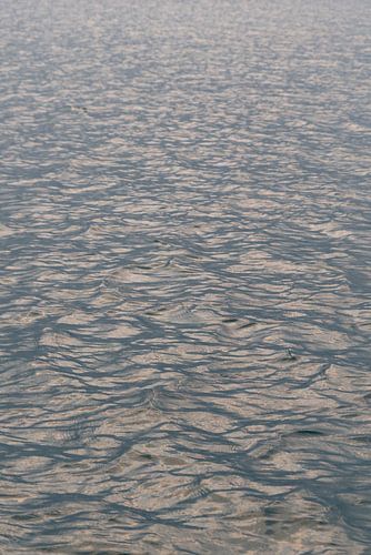 Endloses Meer bei Sonnenuntergang