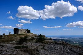 Ruin in a mountain by Matthijs Dijk