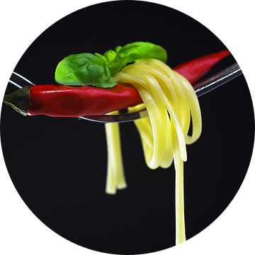 Hete pasta met chili - Stijlvolle voedselkunstmuurschildering met een moderne uitstraling