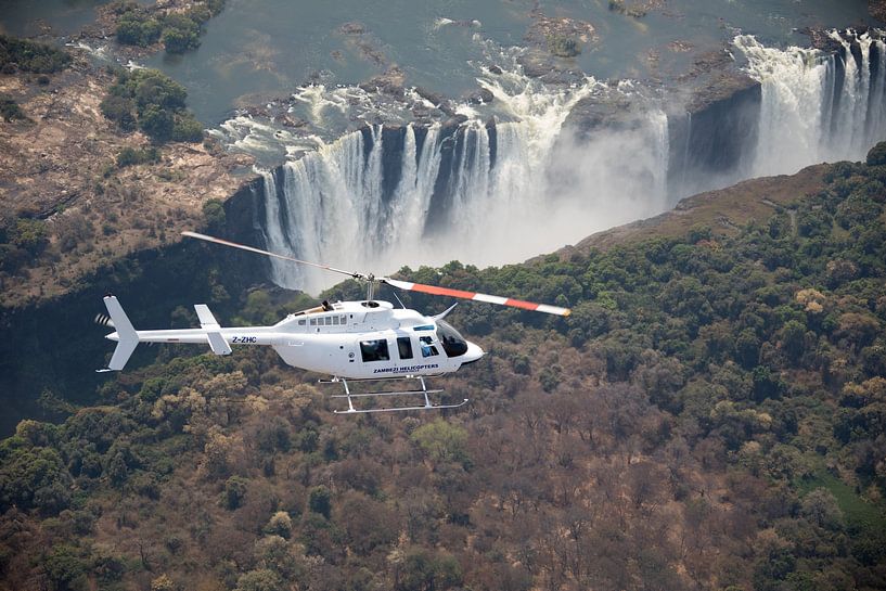 Hubschrauber über den Victoriafällen von De wereld door de ogen van Hictures